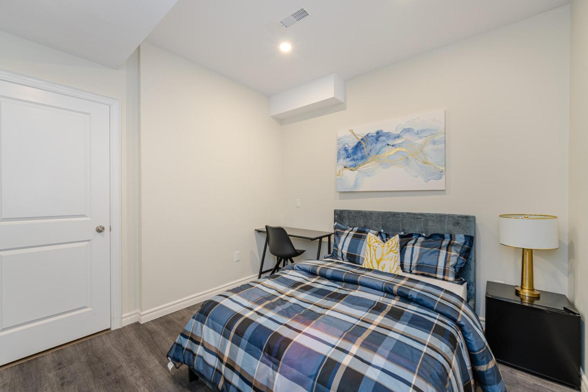Private Basement Bedrooms In 奥克维尔 外观 照片